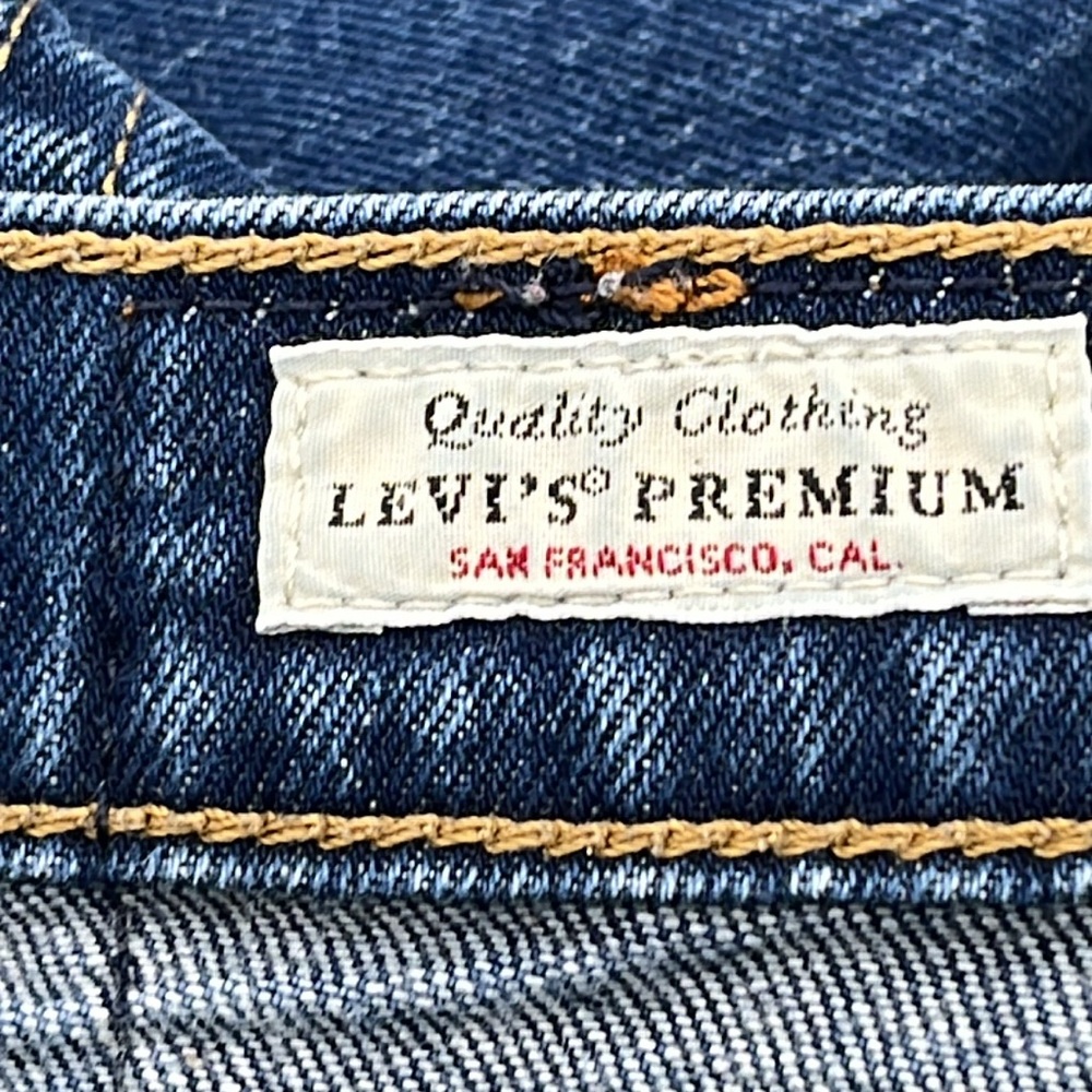 Levi’s RibCage Boot Cut Jeans - Picture 11 of 13